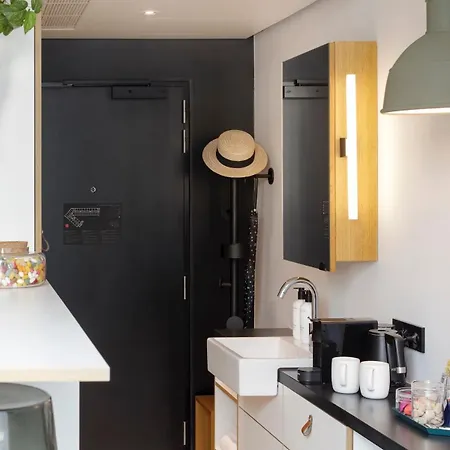 Apart Otel Zoku 4*