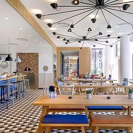 Zoku 公寓式酒店 4*